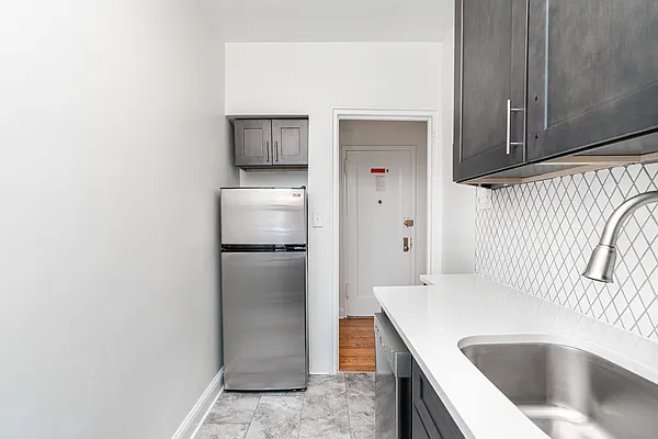 Rented by Modern Spaces | media 13