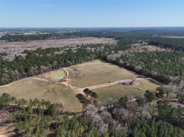 557 Holly Grove Rd, Livingston, TX 77351