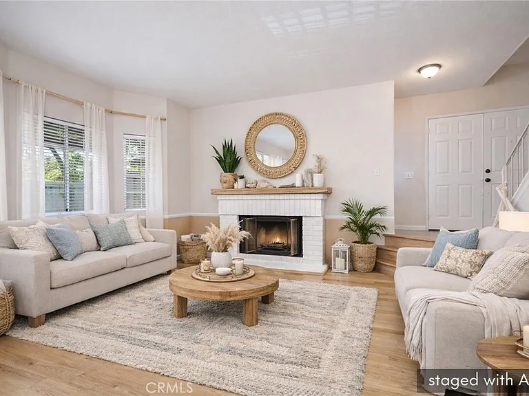 24392 Kingston Ct — Photo 8