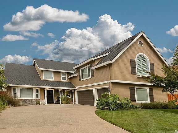 5th image of 1427 Oak Grove Dr