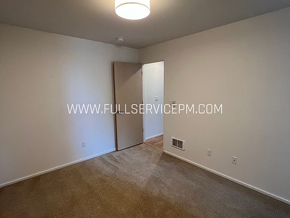 4th image of 7784 Highland Park Way SW #A
