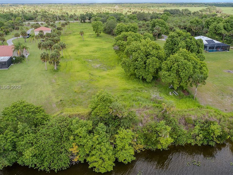 2nd image of 5220 Fort Denaud Rd