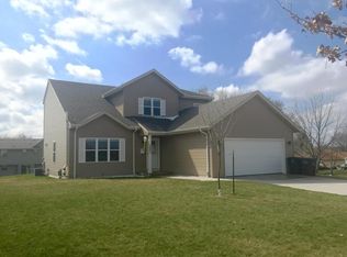 5251 W Leroy Ave, Greenfield, WI 53220