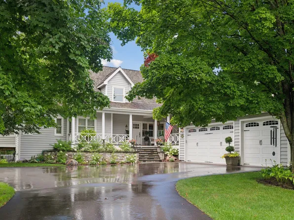 1100 Knoll Manor Rd, Long Lake, MN 55356