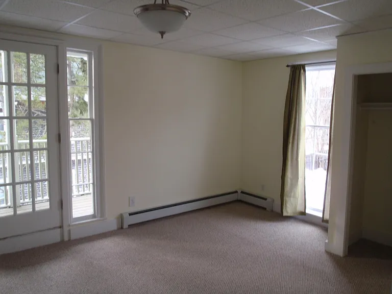 135 Prospect Hill St #4 — Photo 2