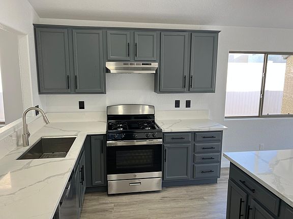 3rd image of 522 Dolphin Peak Ct