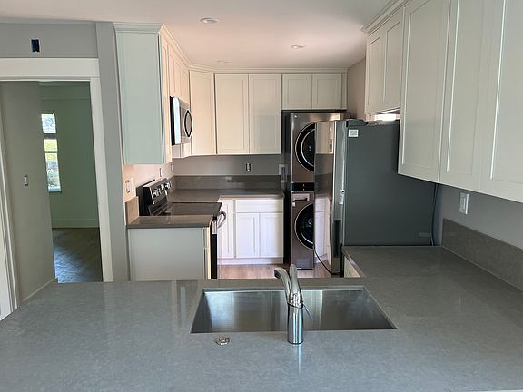 3rd image of 4035 V St #B