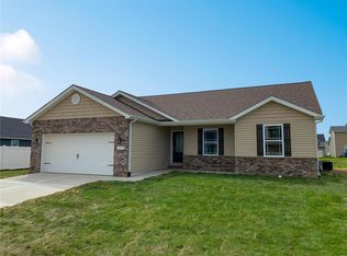 249 Beauregard Dr, Shiloh, IL 62221