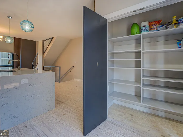 1250 Breuer Mews NW — Photo 29