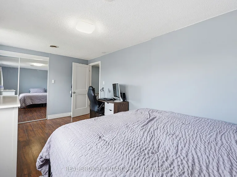 262 Kenora Ave #29 — Photo 20