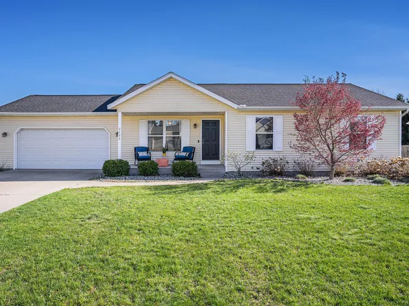 9488 Northwind Dr, Zeeland, MI 49464