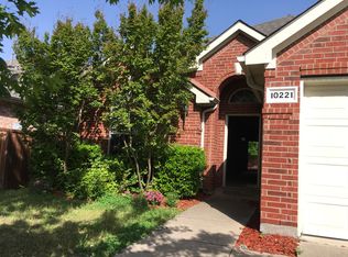 10221 Links Fairway Dr, Rowlett, TX