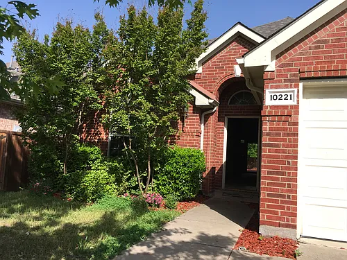 10221 Links Fairway Dr Photo 1