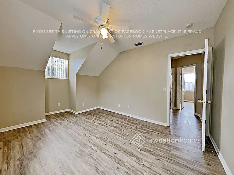 2510 Woods Edge Cir — Photo 10
