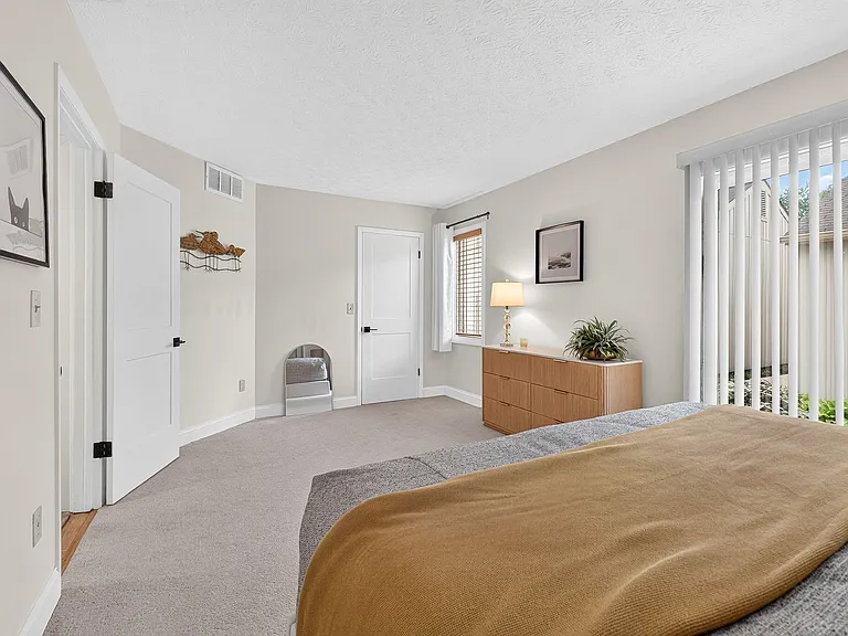 6372 Dummerston Ct — Photo 29