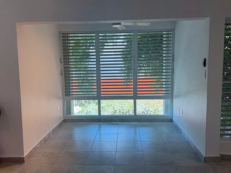 155 Valle Taft #202 — Photo 4
