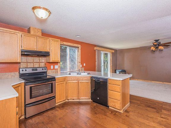 3rd image of 17407 SE 30th St