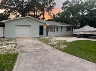 1907 Sutherland Dr W, Palm Harbor, FL 34683