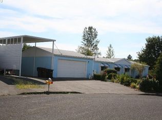 800 Mathias Ct, Molalla, OR 97038