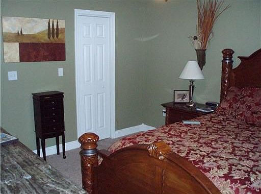 5th image of 10509 Dogwood St