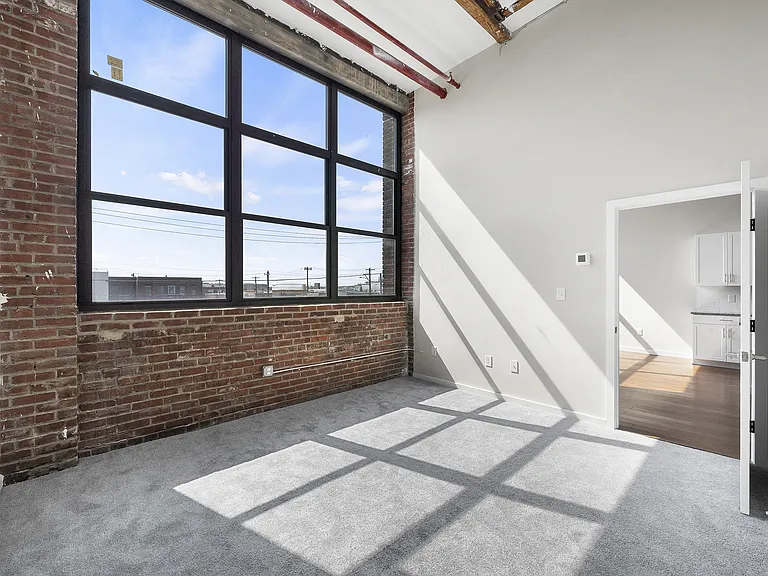 East Tioga Lofts — Photo 13