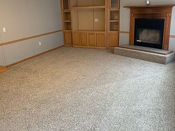 2nd image of 257 Clubhouse Dr