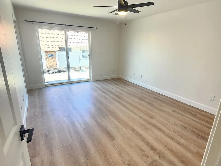 6331 Hermosa Ave — Photo 13