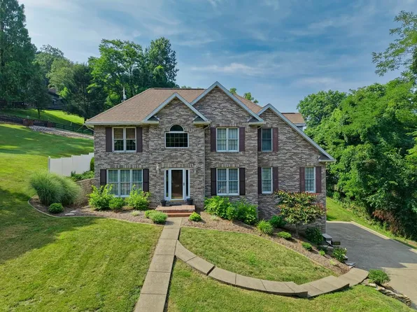 435 Edgewood Terrace, New Martinsville, WV 26155