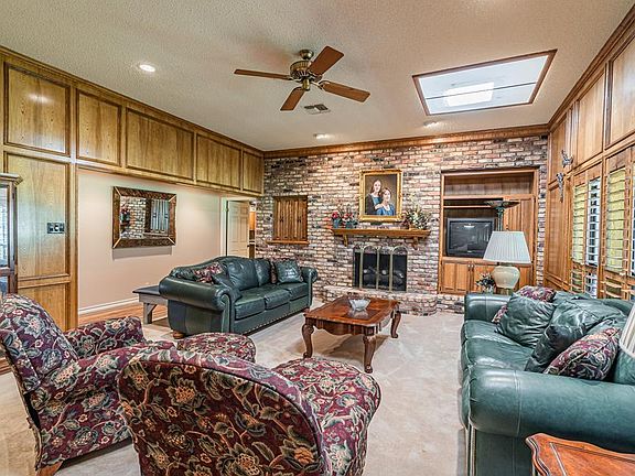 3rd image of 5506 Bentwood Dr