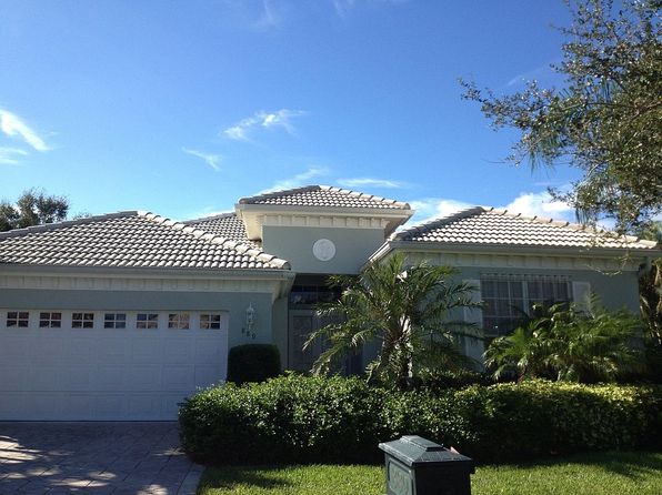 889 Island Club Sq