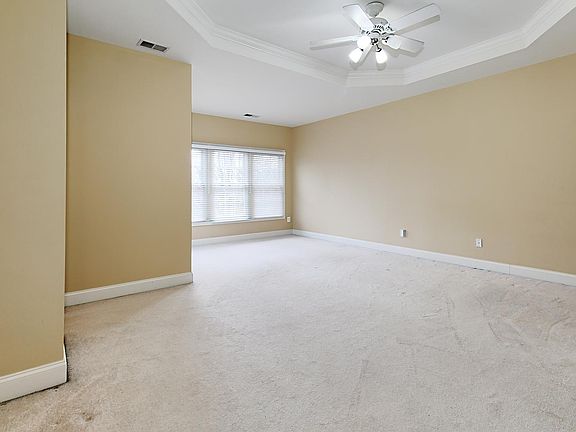 4th image of 6913 Stanwick Sq