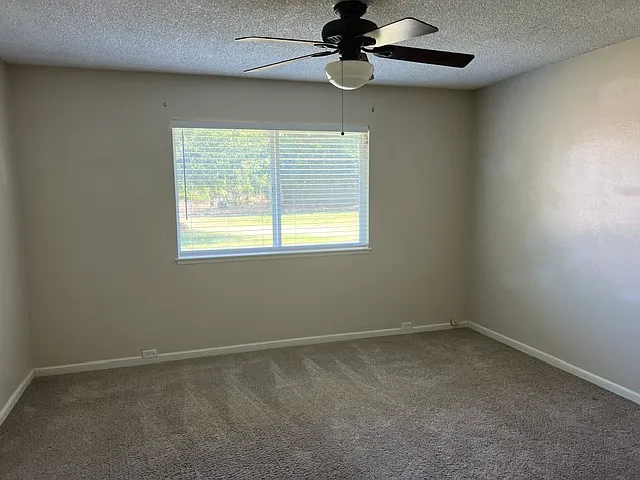 1414 Lewis Oak Rd — Photo 9