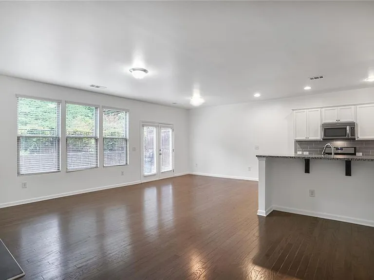 268 Stone Park Dr — Photo 7