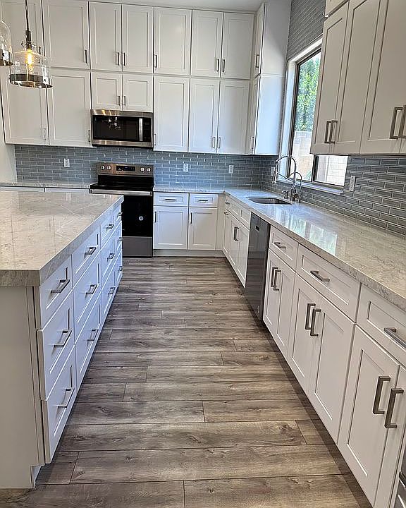 1st image of 1417 N Duval