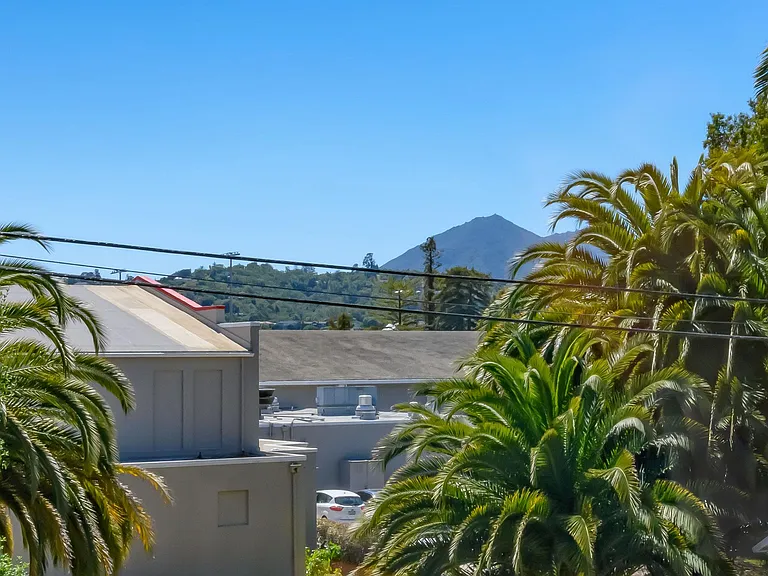 128 Mission Ave — Photo 6