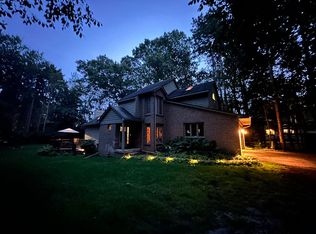 2404 Ryan Pl, Commerce Township, MI 48390