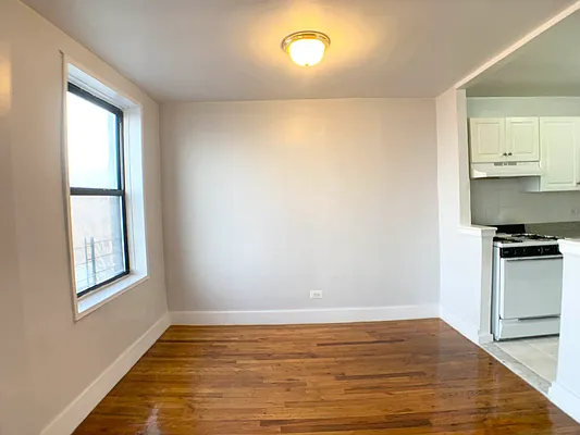 Rented by Premier One Realty LLC | media 4