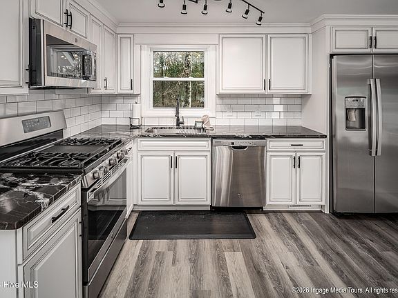 5th image of 114 Country Place