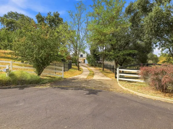 180 Rainbow Valley Ln, Newcastle, CA 95658