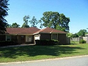 5th image of 318 Gilchrist Dr