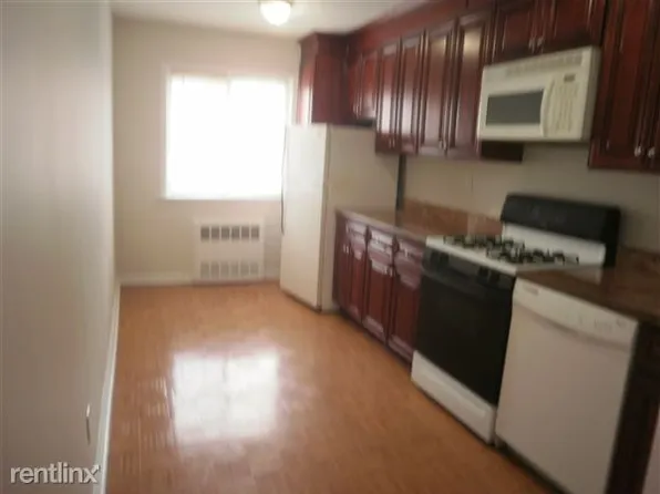 2544 81st St, East Elmhurst, NY 11370