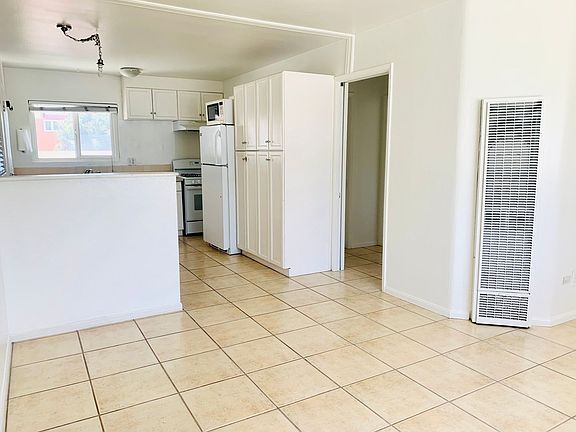 3rd image of 732 Santa Barbara Pl #0