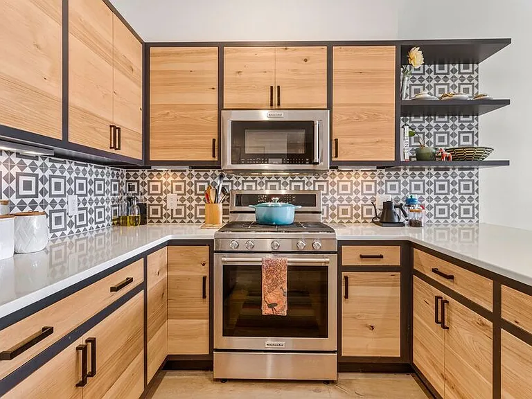 1012 Harvard St NW #7 — Photo 9