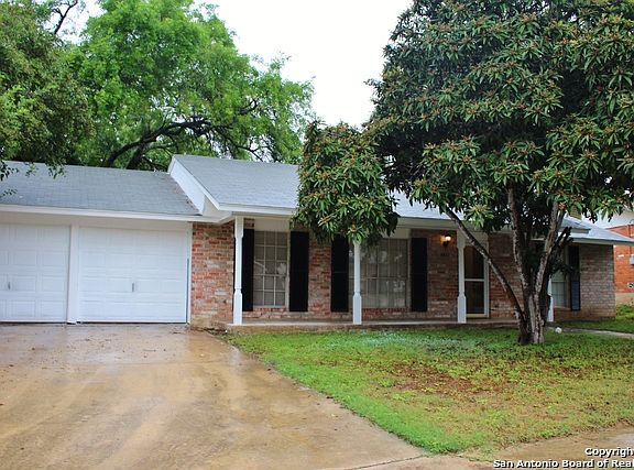 2nd image of 6811 Forest Meadow St