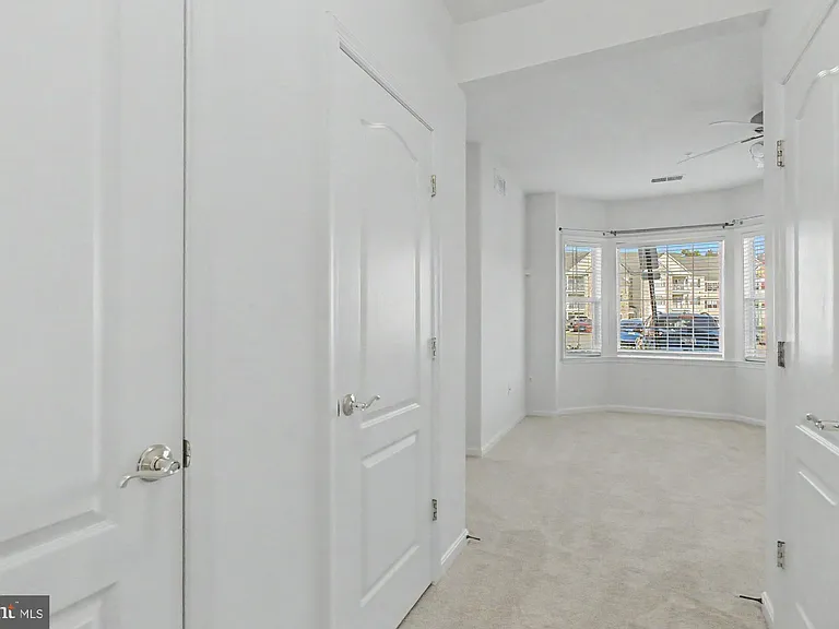 407 Aggies Cir #4-D — Photo 13