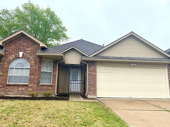 2nd image of 13942 Cantwell Dr