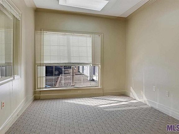4th image of 4917 S Sherwood Forest Blvd