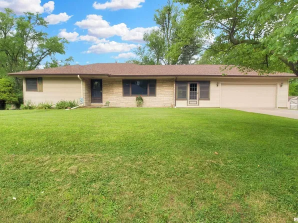 1524 4th St W, Milan, IL 61264