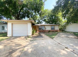 2119 Glenhaven St, Arlington, TX 76010