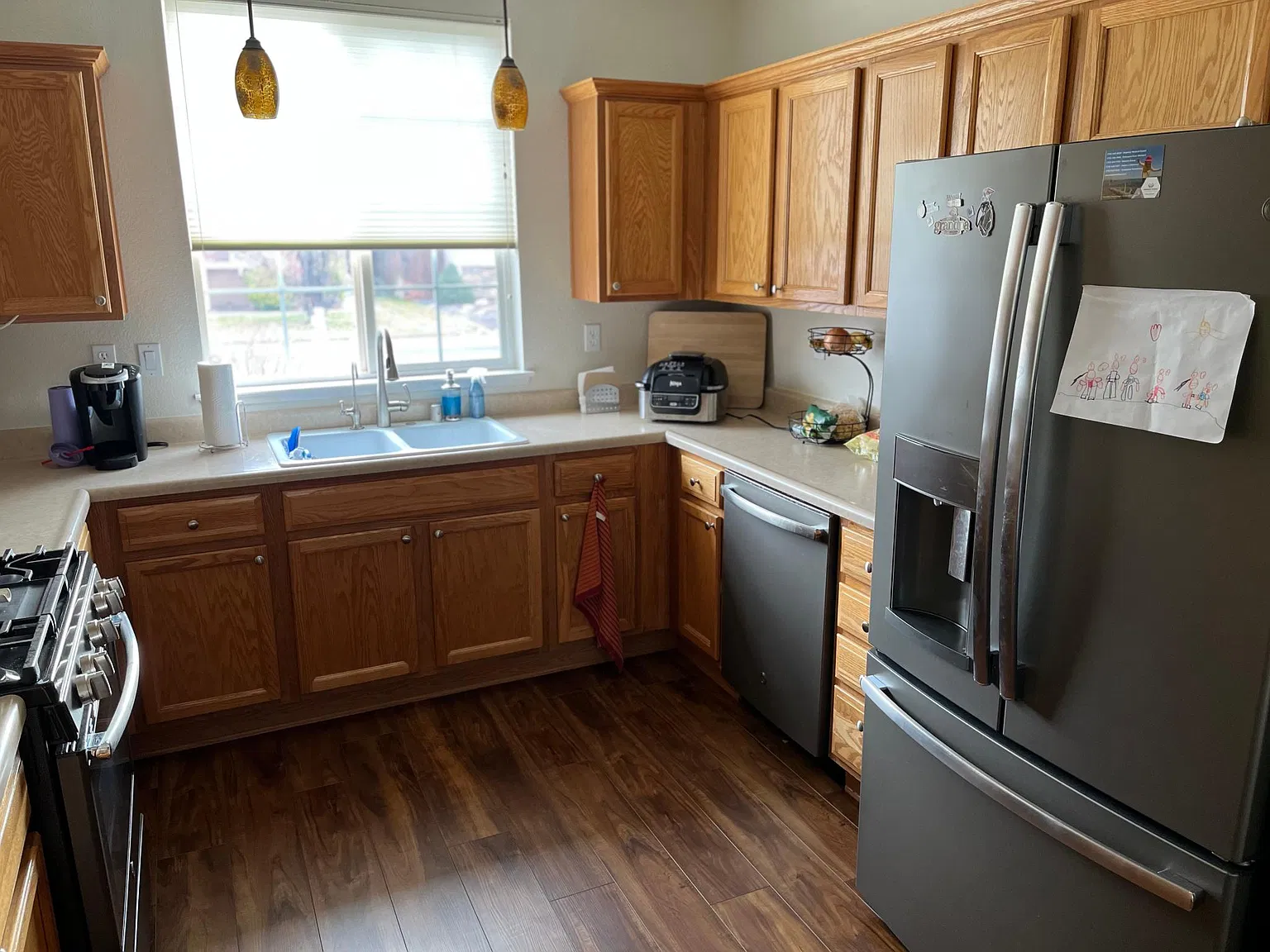 3 bed, 1251 sqft, $2,350 — Photo 2